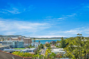 Ash Sienna, Terrigal